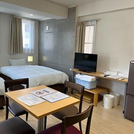 Across Omoromachi Naha Aparthotel Eksteriør bilde